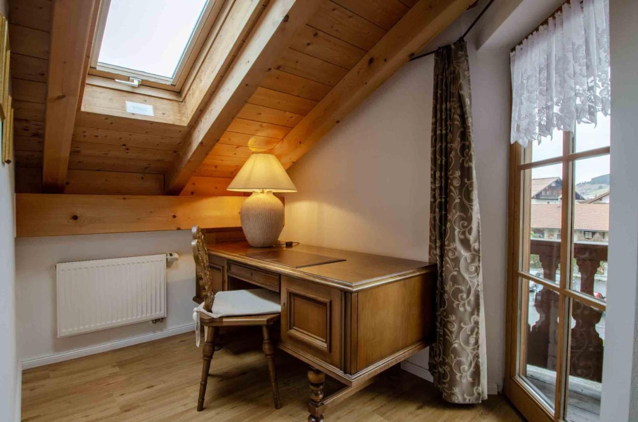 Hotel Ferienhaus Fux Oberammergau Bagian luar foto